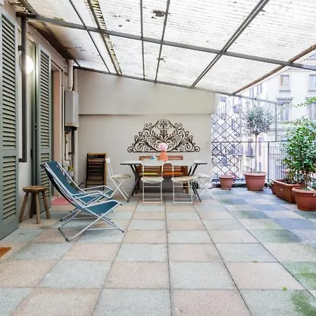 Joivy For 6 With Big Terrace In Centro Storico Mediolan